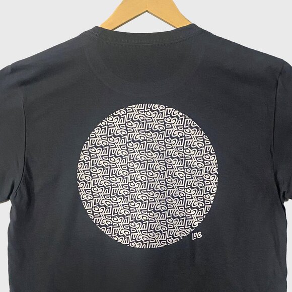 *Never used* Modern Pattern Charcoal Tee - LuCo - Picture 1 of 4